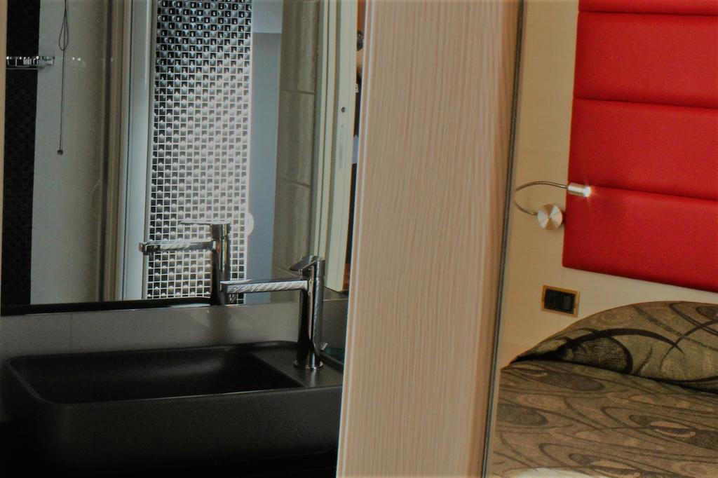 Hotel Eco Del Mare Марина-ди-Масса Экстерьер фото