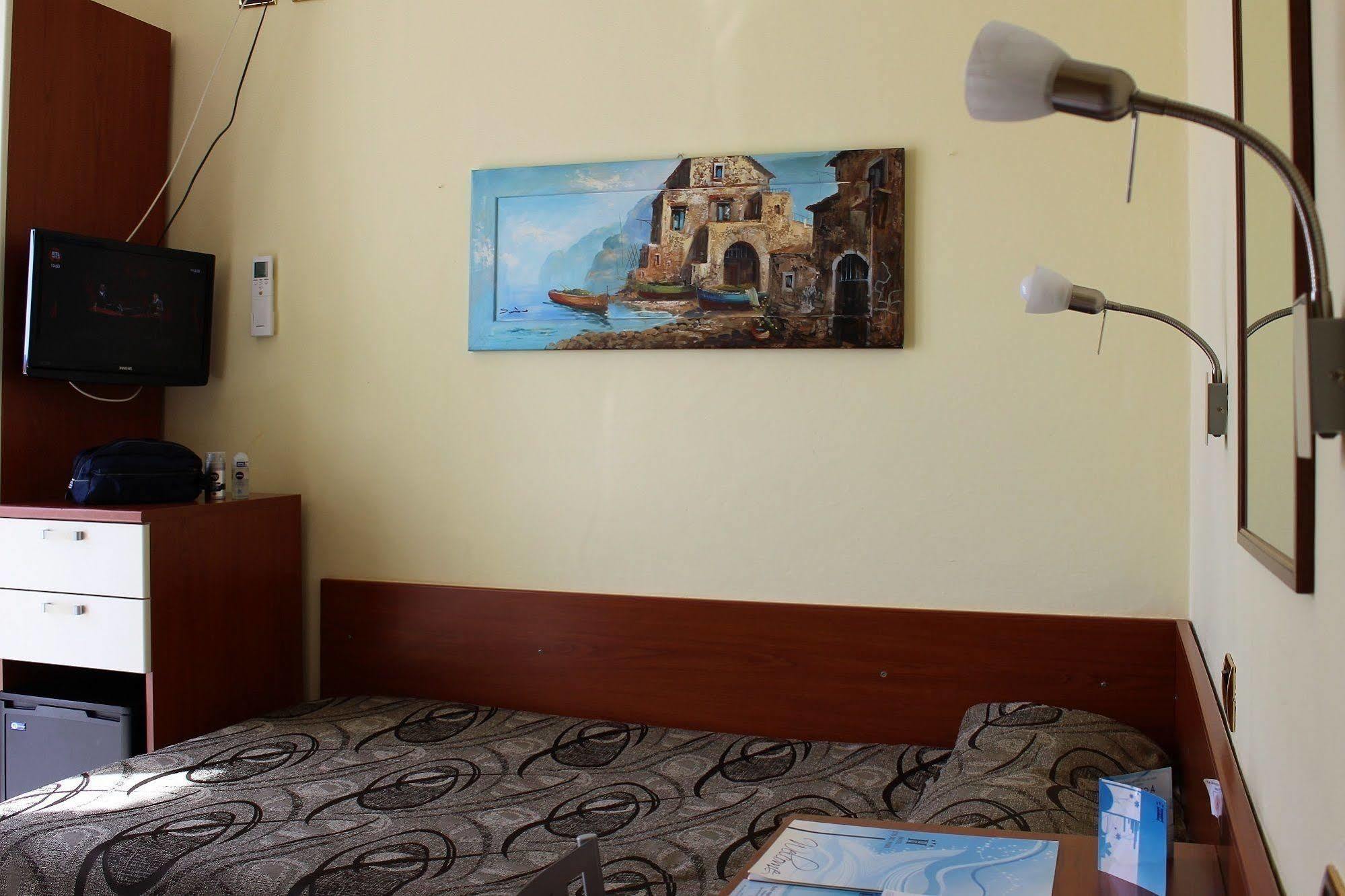 Hotel Eco Del Mare Марина-ди-Масса Экстерьер фото