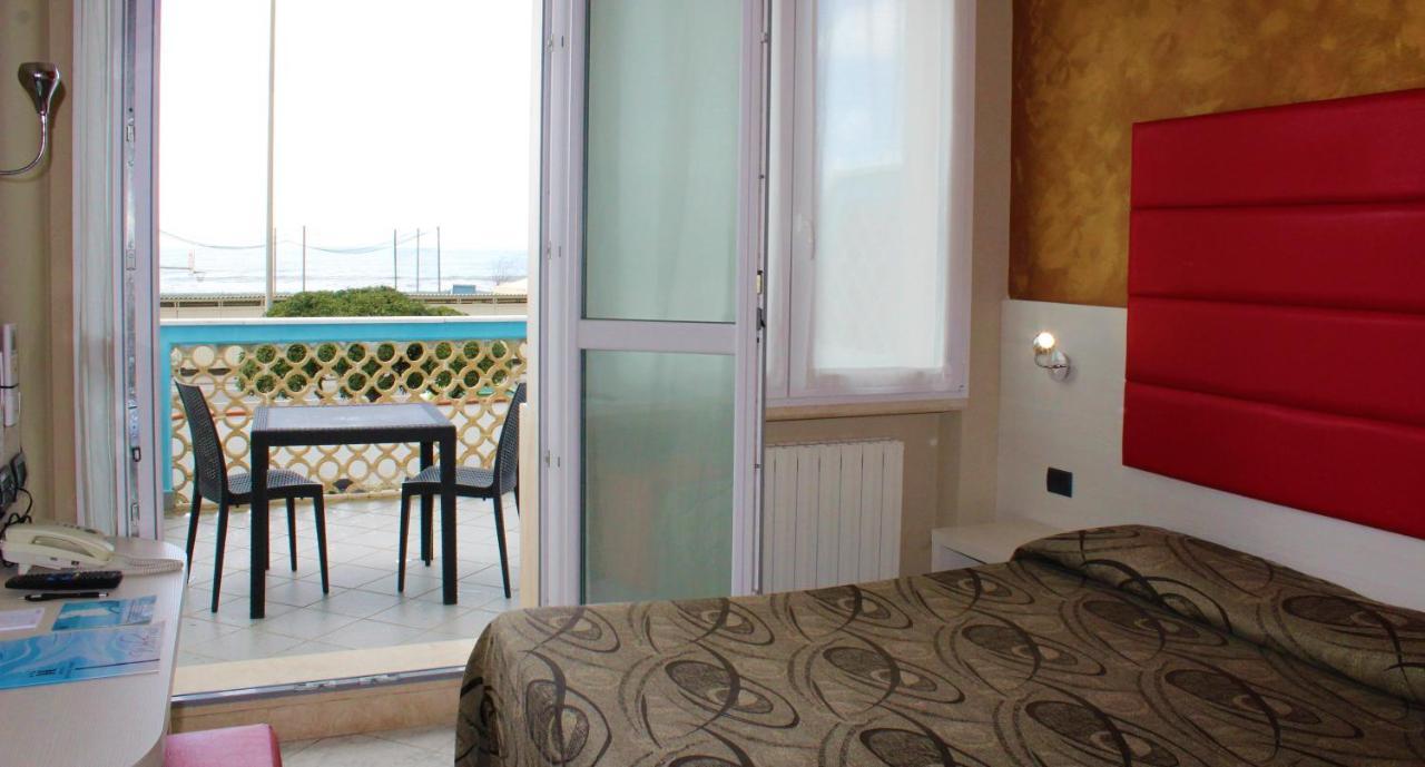 Hotel Eco Del Mare Марина-ди-Масса Экстерьер фото